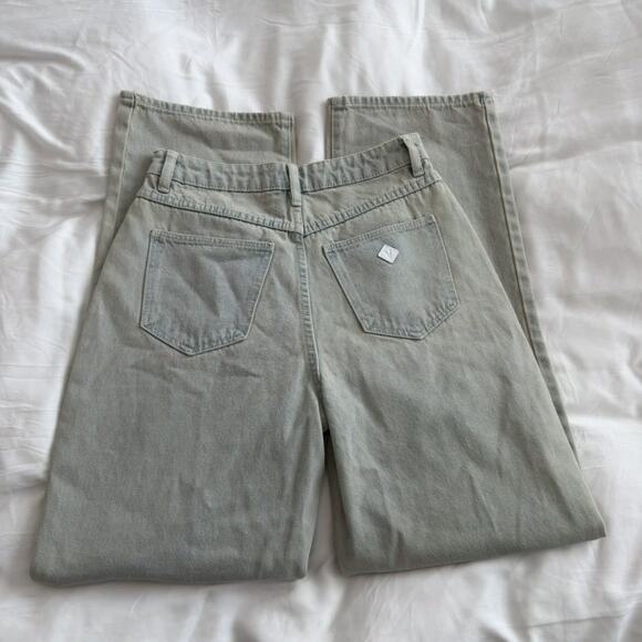 NWOT Abrand A Carrie Jean High Rise Relaxed Fit Straight Leg Blue Size 26 - Picture 4 of 6